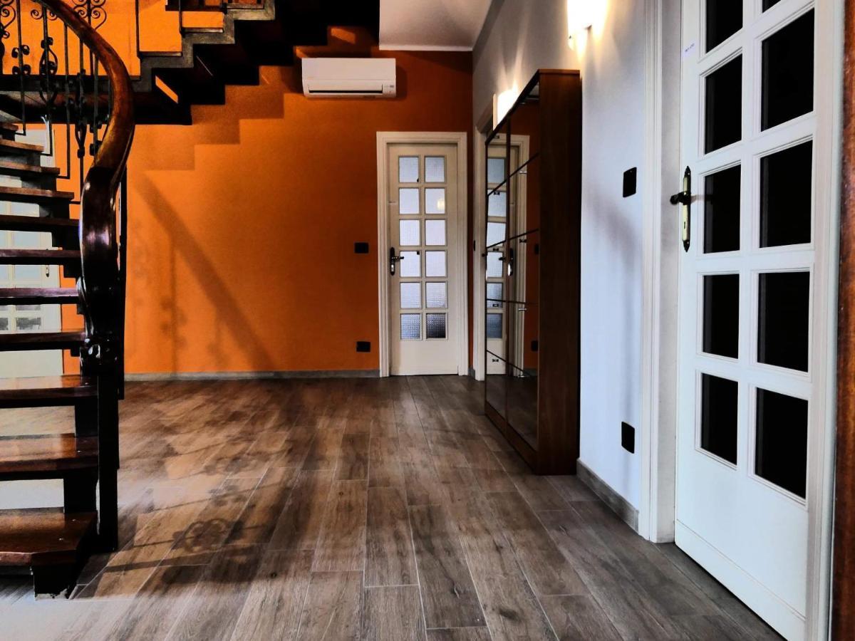 Appartamento Panoramico Nizza Monferrato Bagian luar foto