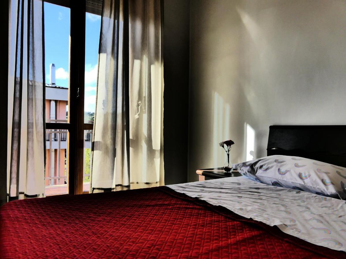 Appartamento Panoramico Nizza Monferrato Bagian luar foto